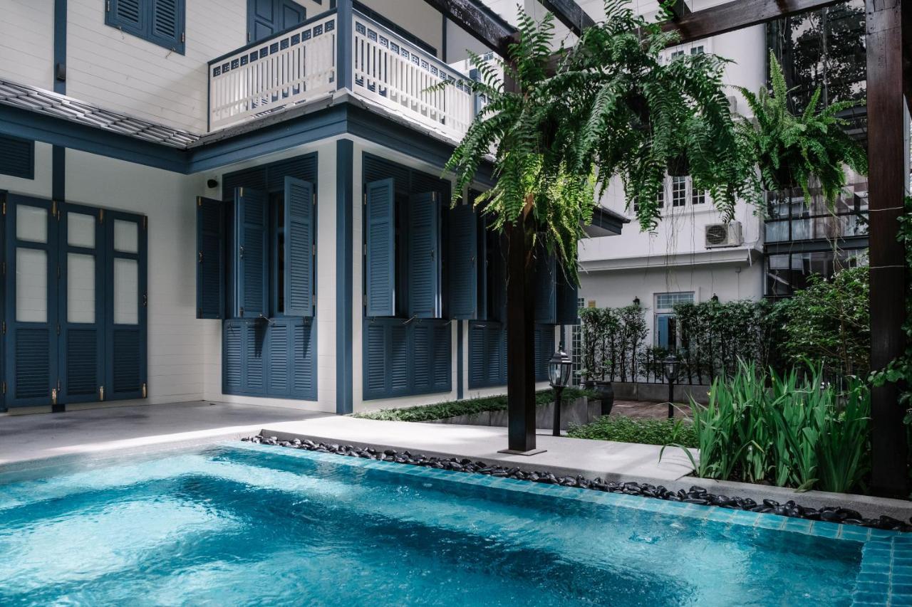 Khách sạn Baan Vajra 3*